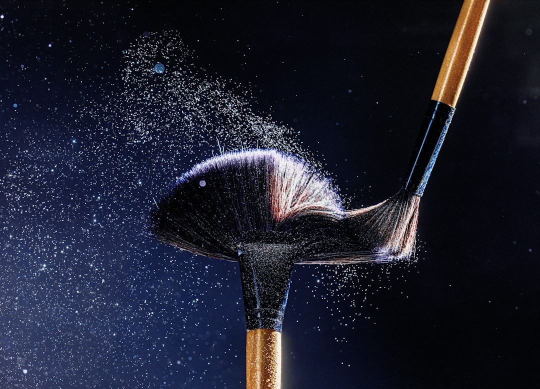 Retractable Golf Brush vs Fixed Clip: Which Cleans Up in Real Rounds?